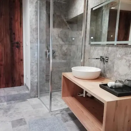 Seehaus Am Hallstaetter * 할슈타트